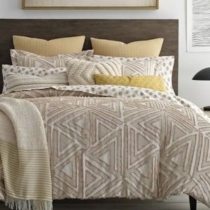 NIP Dwell Studio Talitha 2 Euro Pillow Shams